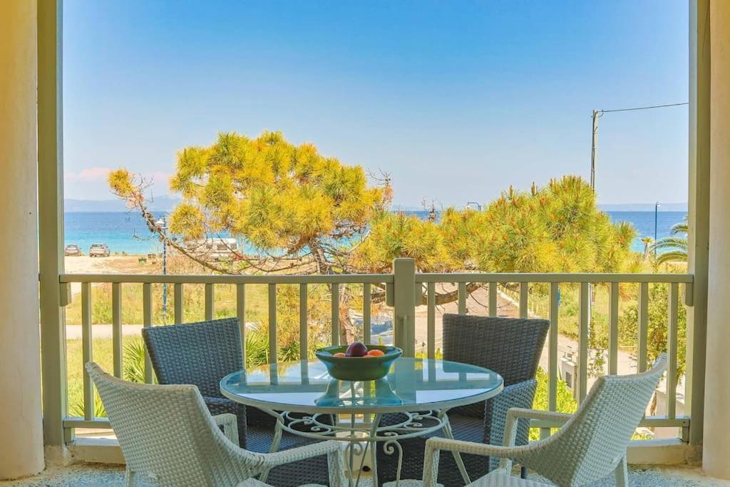 The Bright House By The Sea Villa Afytos Eksteriør bilde